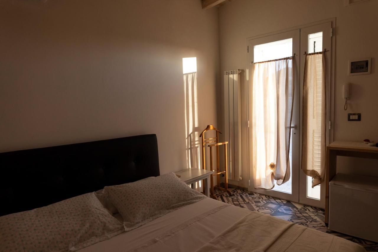 Antica Dimora Dei Nonni Bed and Breakfast Lecce Buitenkant foto