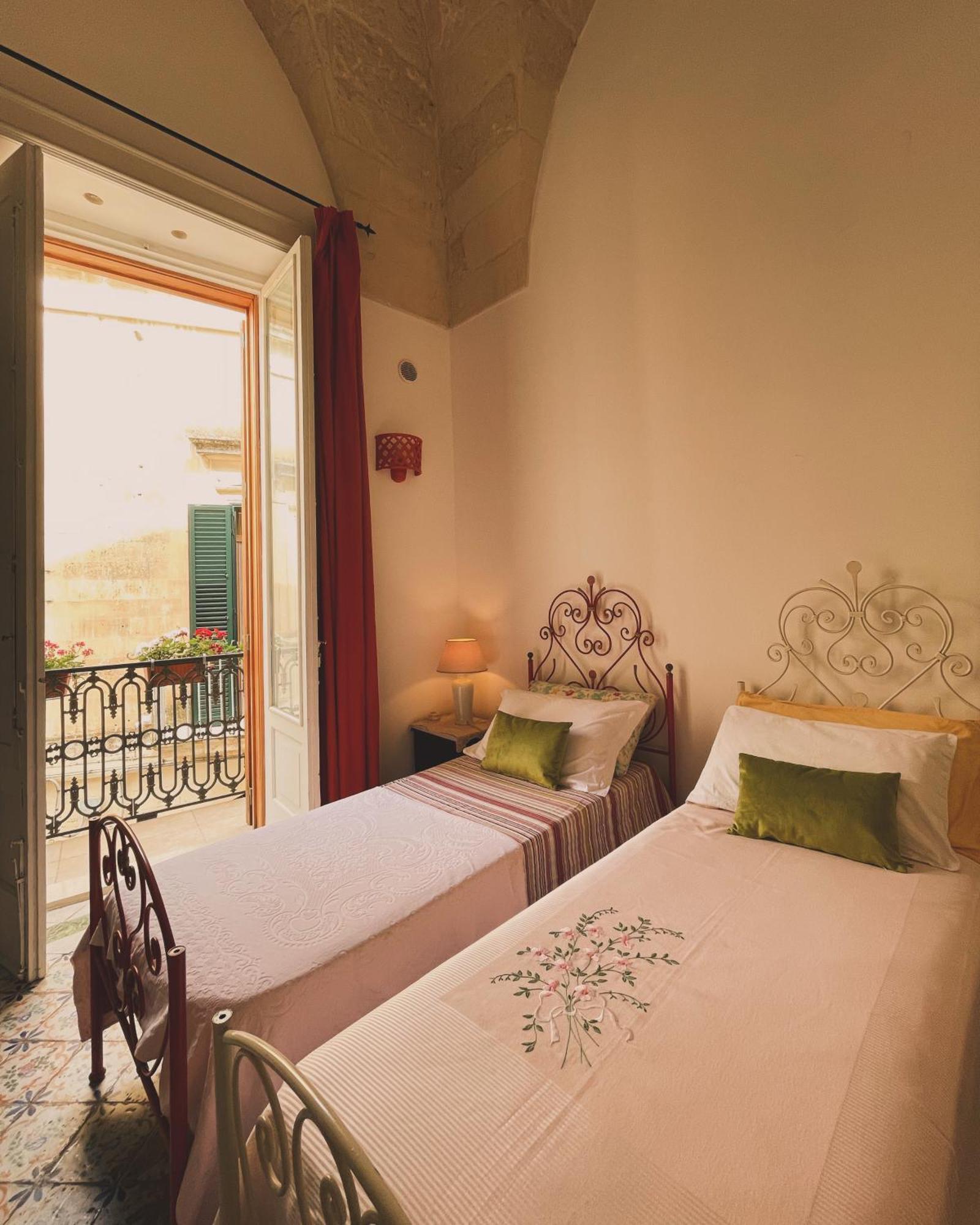 Antica Dimora Dei Nonni Bed and Breakfast Lecce Buitenkant foto